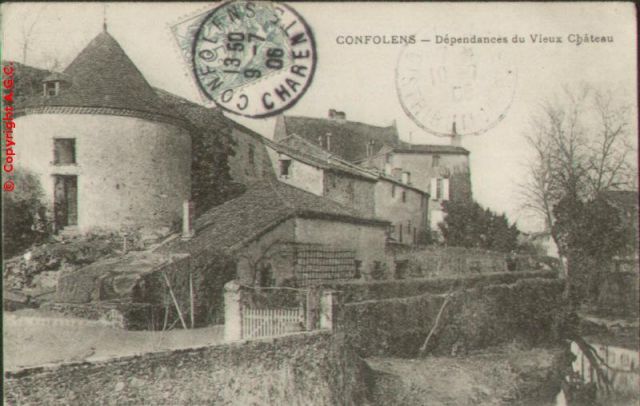 Dependances du Vieux Chateau en 1906.jpg